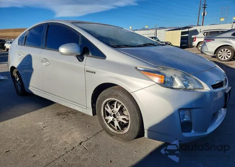 2010 Toyota Prius z USA, uszkodzony, nr VIN JTDKN3DU7A0104432